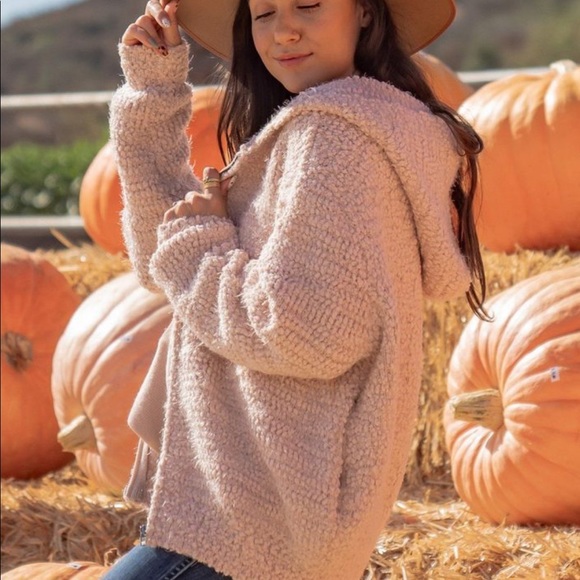 SOLD ❌❌❌ - Picture 2 of 6